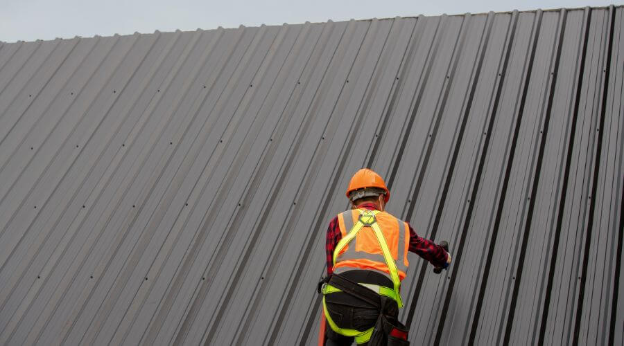 Professional metal roof installation services in Brookfield, MO